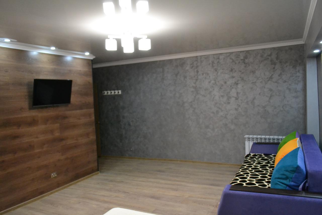 Хай-Тек Апартаменты В Центре По Гоголя51 Karagandy Buitenkant foto